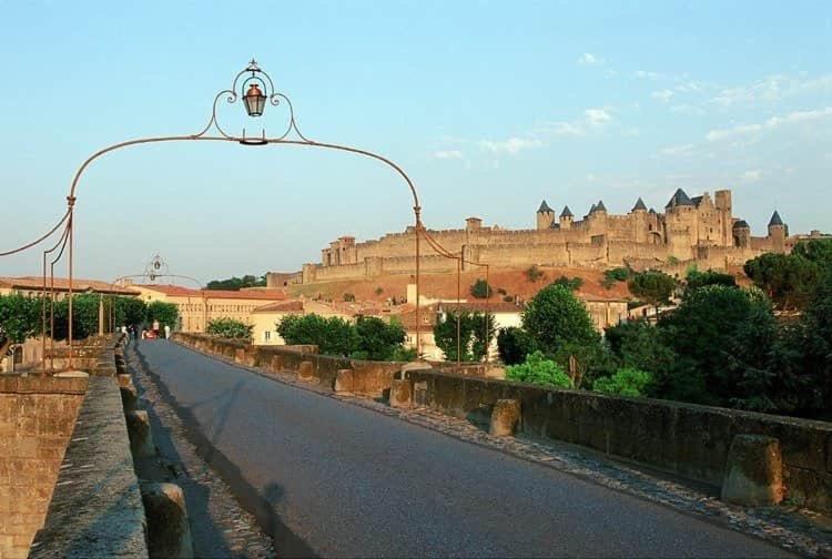 Bel Appartement Avec Cour Au Coeur De La Bastide Carcassonne Dış mekan fotoğraf